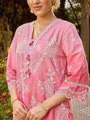 Thread Embroidery Cotton Blend Kurta With Dhoti