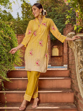 Floral Schiffli Work Cotton Blend Kurta With Pants