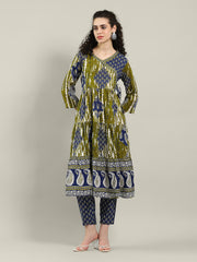 Printed Cotton Blend Kurta & Pants