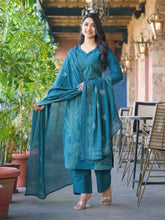 Threads Embroidery Cotton Blend Kurta With Pants