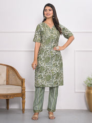 Printed Muslin Kurta With Pants