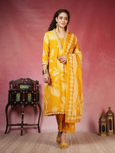Printed Cotton Blend Kurta With Pant & Dupatta