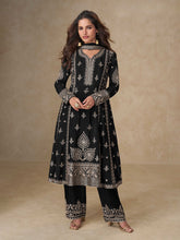 Embroidered Chinon Kurta With Pant & Dupatta
