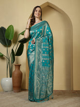 Zaari Jaal Crepe Saree
