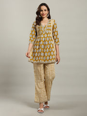 Printed Cotton Blend Kurta With Palazzo