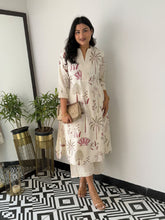 Printed Cotton Blend Kurta With Pants