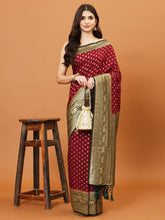 Zari Border Booti Handloom Woven Saree