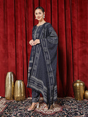 Printed Chanderi Kurta With Pants & Dupatta