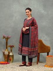 Printed Muslin Kurta With Pants & Dupatta