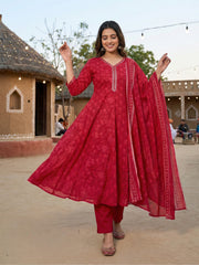 Printed Cotton Blend Kurta With Pant & Dupatta