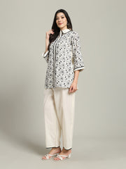 Thread Embroidery Cotton Blend Kurta With Pants