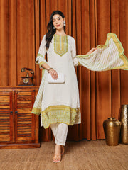 Bandhani Printed Crepe Kurta With Pants & Dupatta