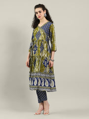 Printed Cotton Blend Kurta & Pants