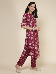 Printed Cotton Blend Kurta With Pants