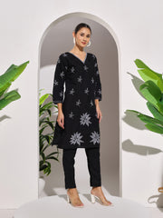 Digital Printed Muslin Kurta With Pants