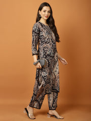 Printed Cotton Blend Kurta With Pants