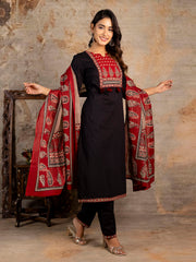Printed Cotton Blend Kurta With Pants & Dupatta