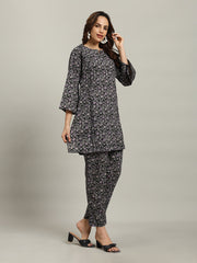 Printed Cotton Blend Kurta With Pants