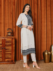 Embroidered Crepe Kurta With Pants & Dupatta