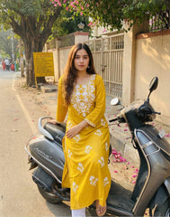 Embroidered Cotton Blend Kurta