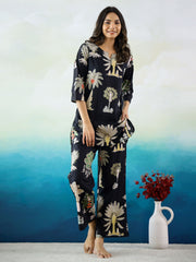 Floral Printed Cotton Kurti With Pants