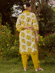 Floral Printed Cotton Blend Kurta With Pants