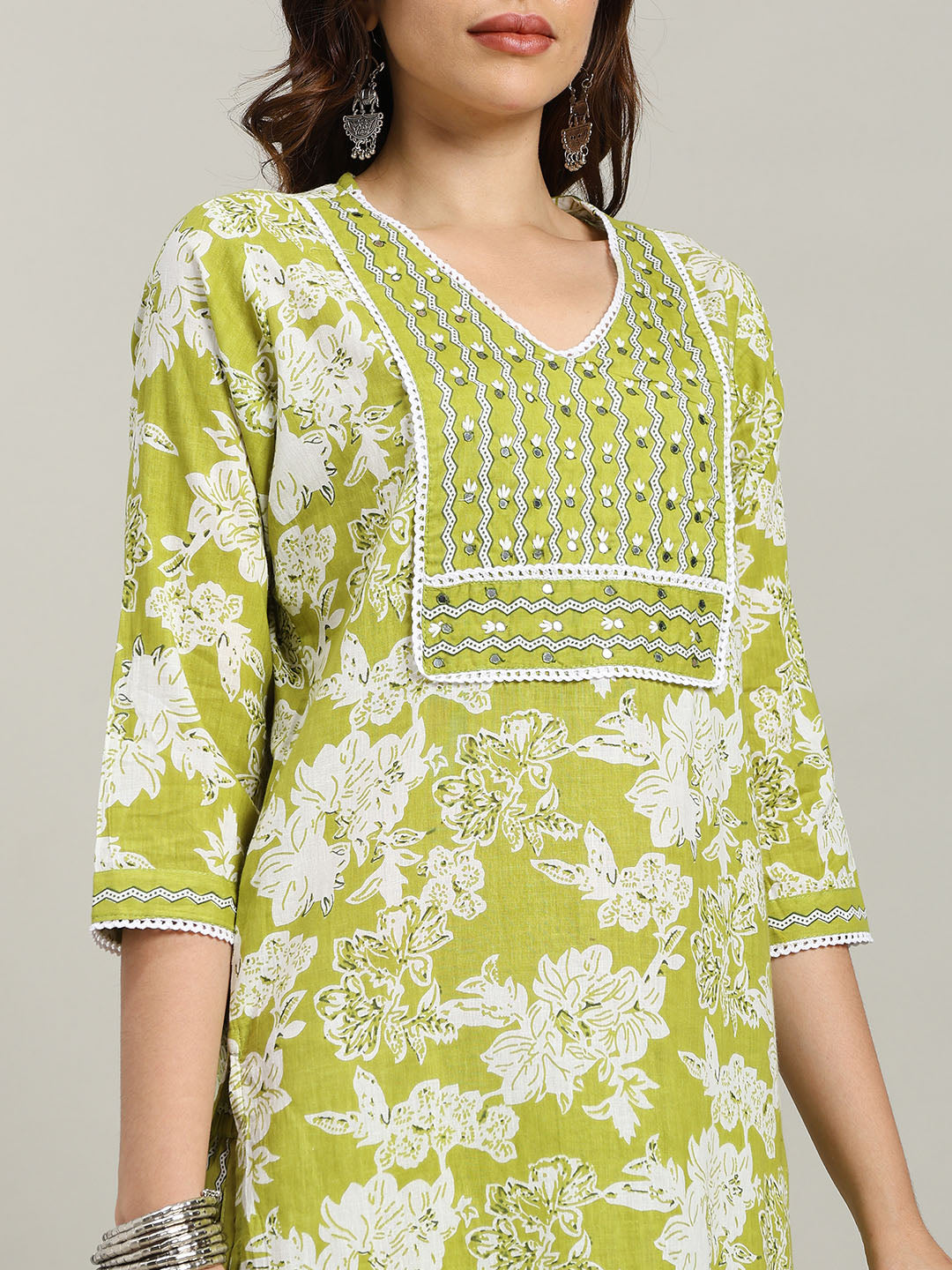 Floral Printed Cotton Blend Kurta With Pants & Dupatta