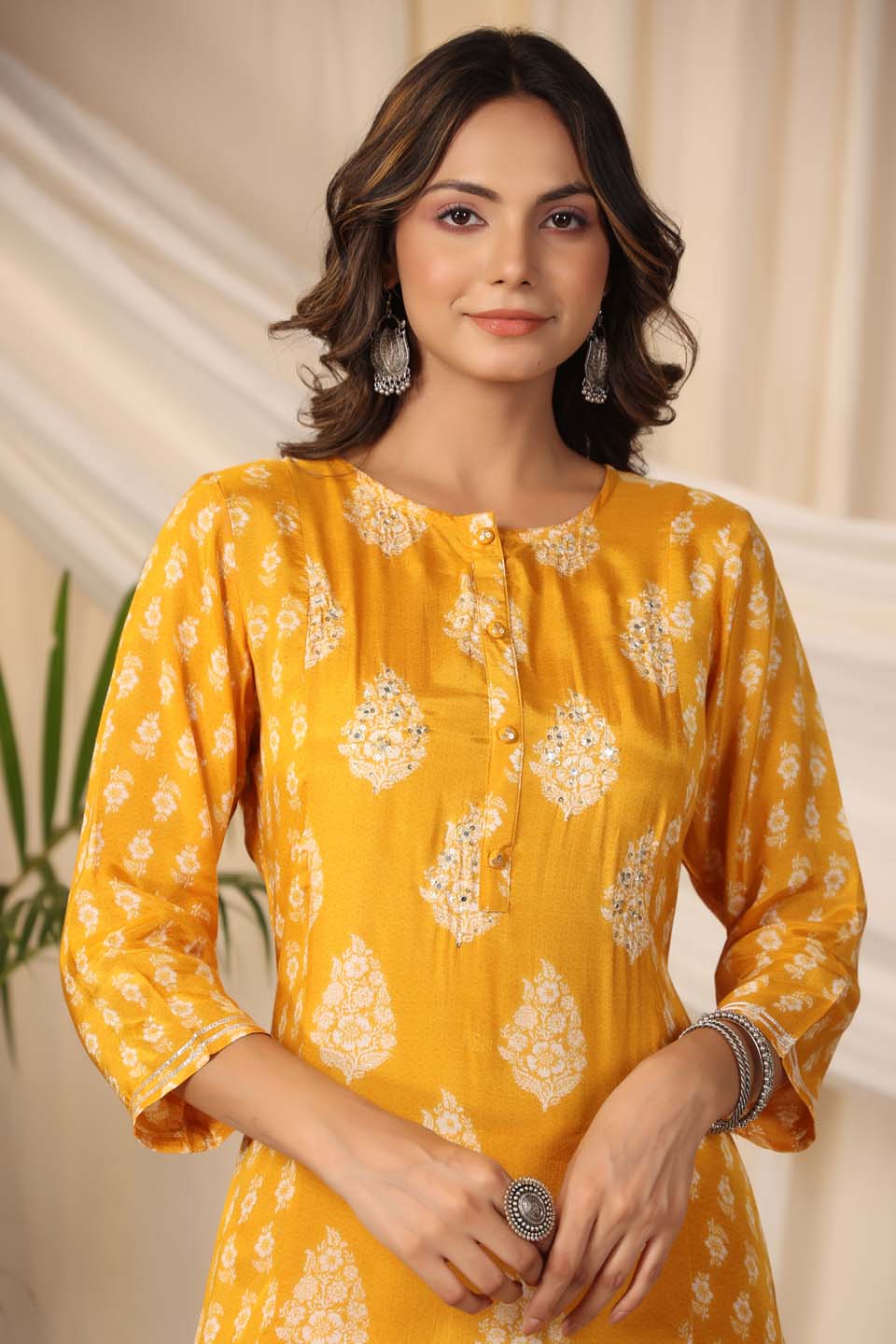 Floral Printed Muslin Kurta With Pants