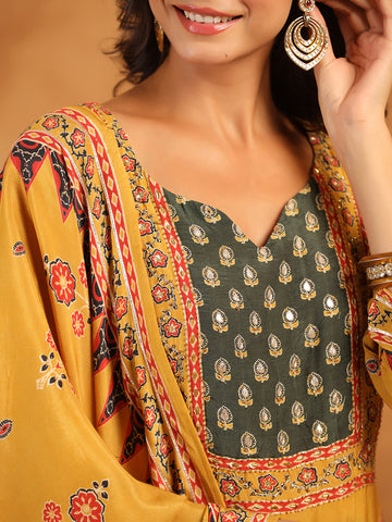 Printed Muslin Kurta With Pants & Dupatta