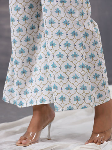 Floral Printed Cotton Blend  Kurta With Pants