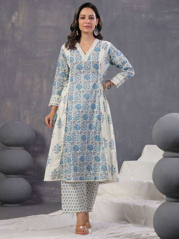 Floral Printed Cotton Blend Kurta With Pants