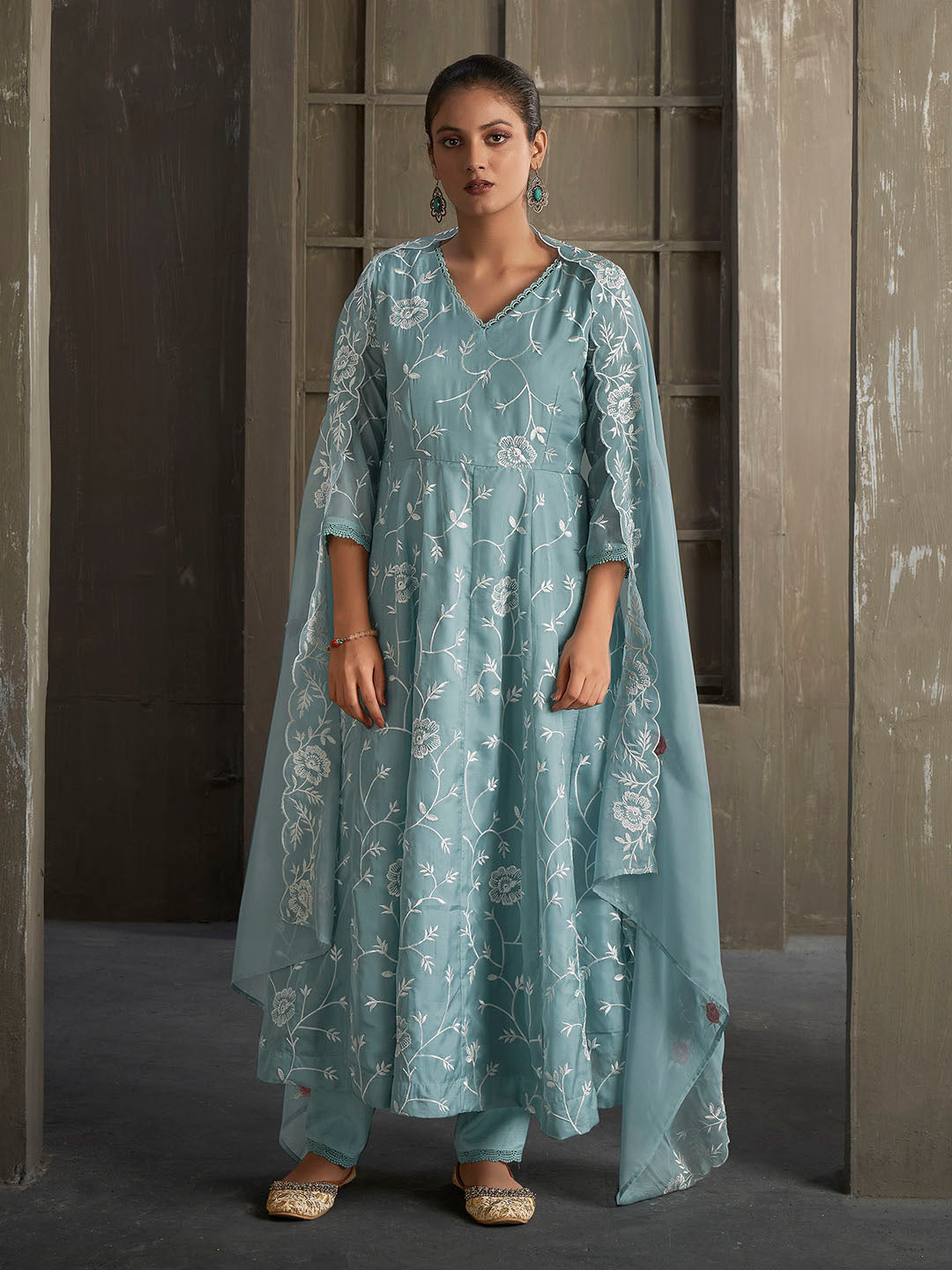 Embroidery Jaal Organza Kurta With Pants & Dupatta
