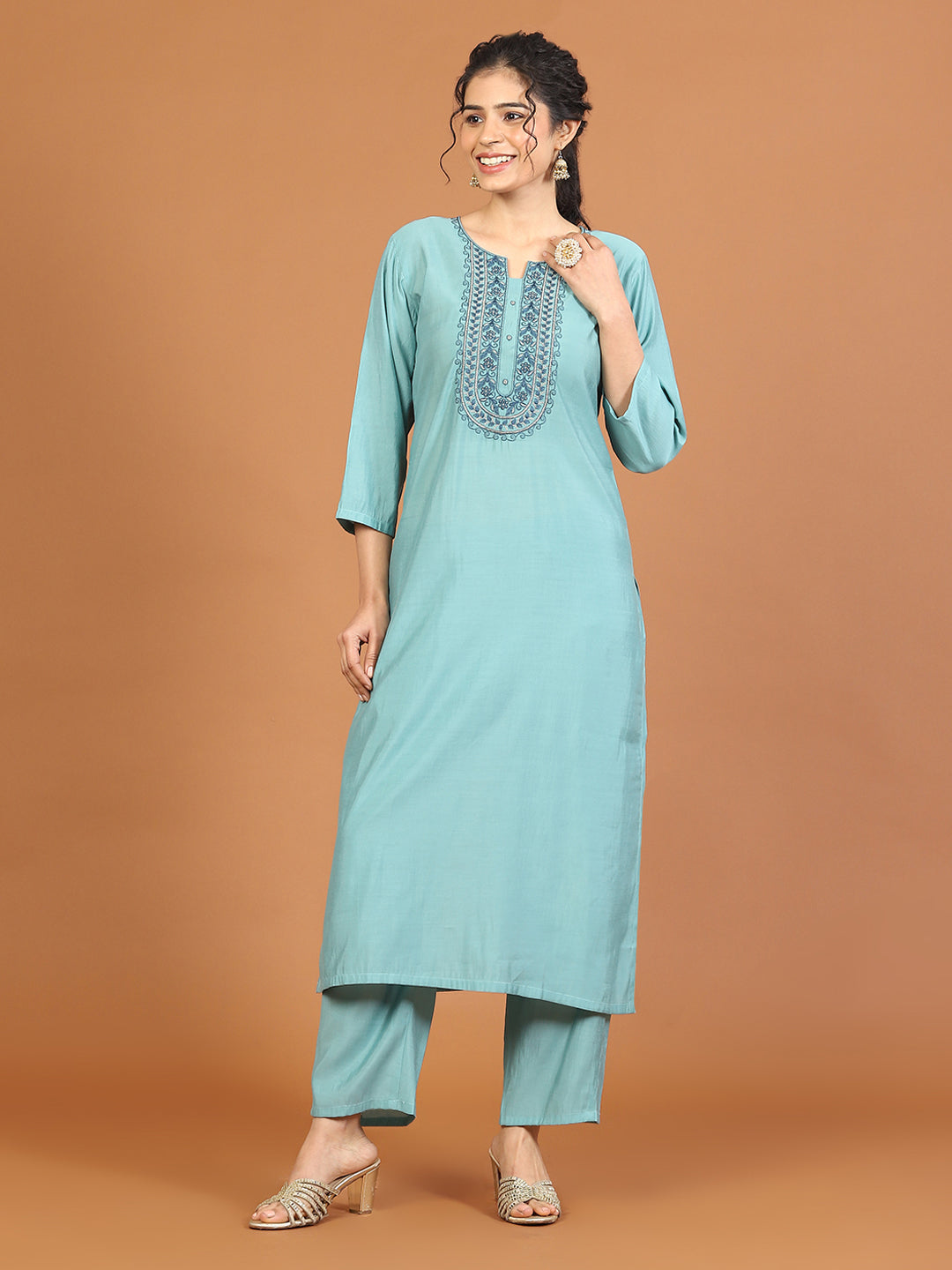 Neck Embroidered Chanderi Kurta With Pants