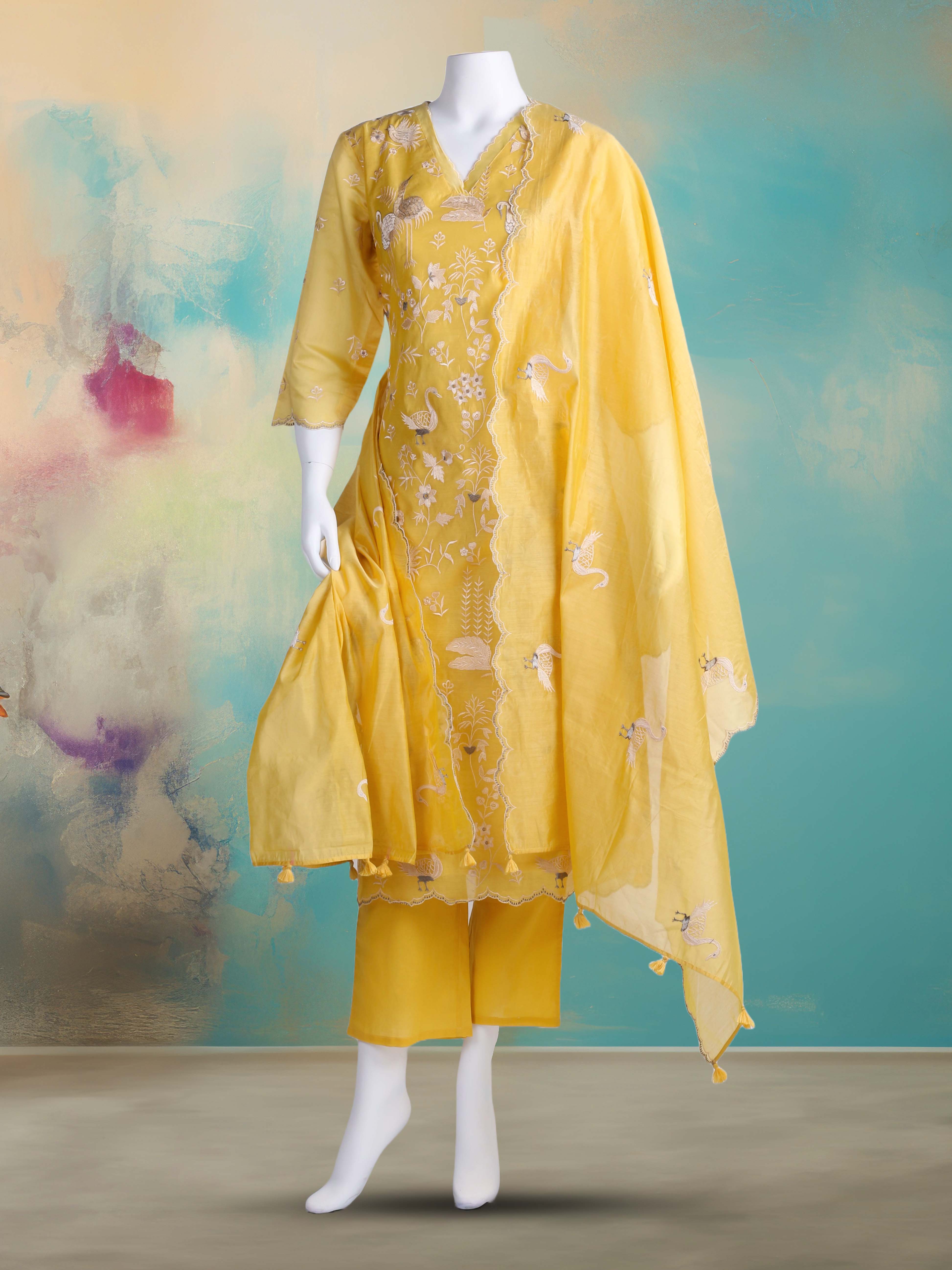 Embroidered Chanderi Kurta With Pant & Dupatta