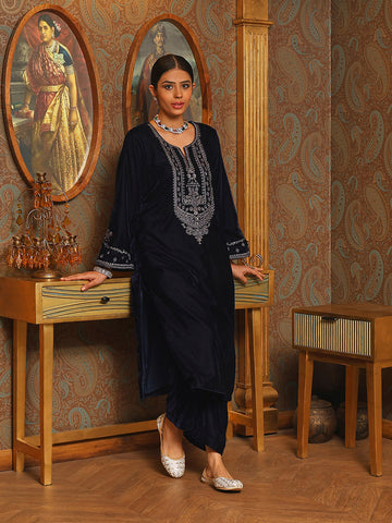 Zari Neck Embroidered Velvet Kurta With Pants