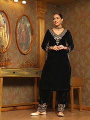 Zari Neck Embroidered Velvet Kurta With Pants