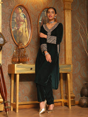 Zari Neck Embroidered Velvet Kurta With Pants