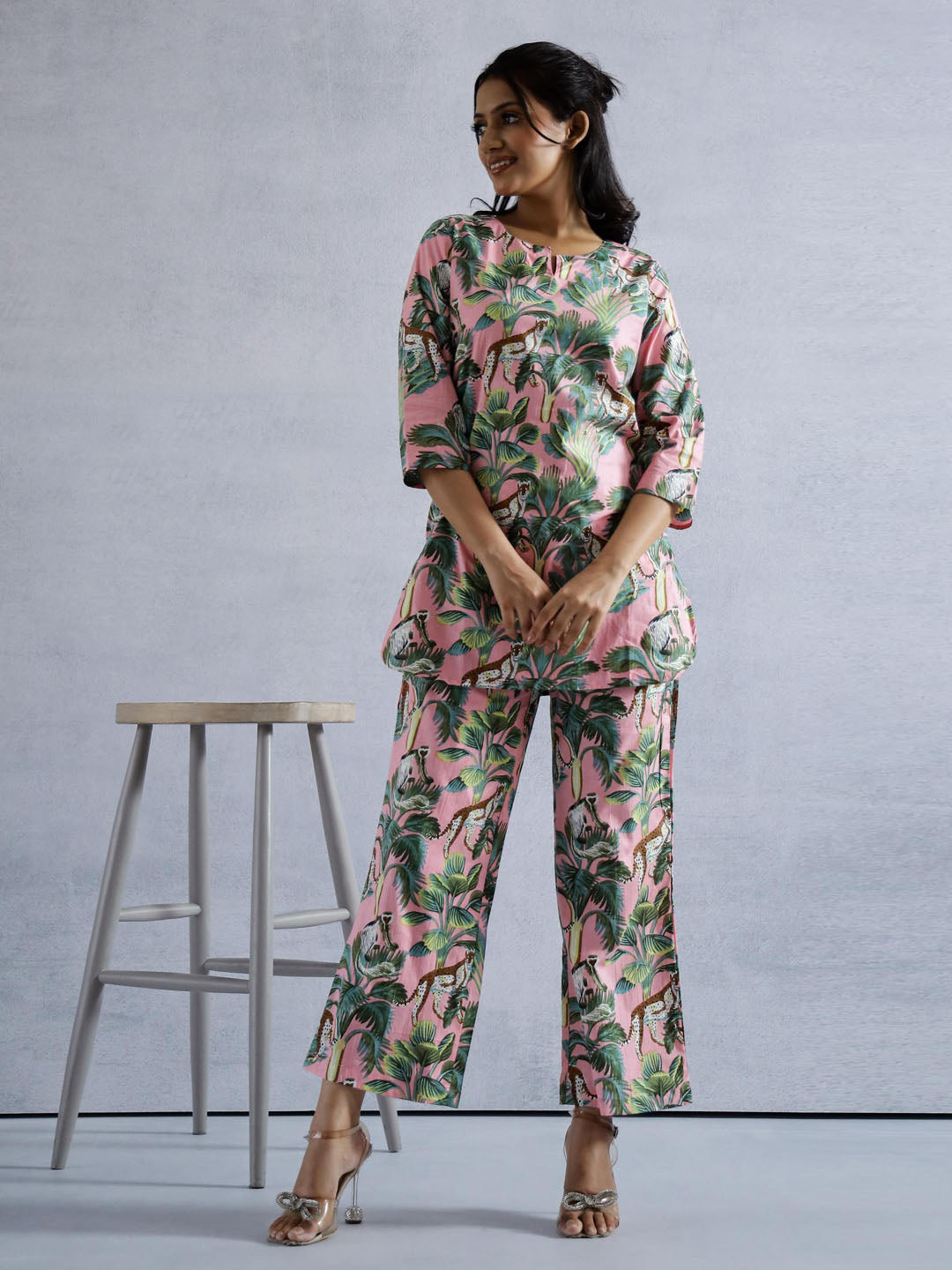 Floral Printed Cotton Kurta With Pants