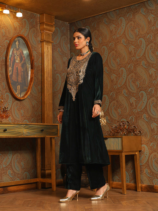 Zari Neck Embroidered Velvet Kurta With Pants