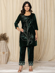 Zari Neck Embroidered Velvet Kurta With Pants