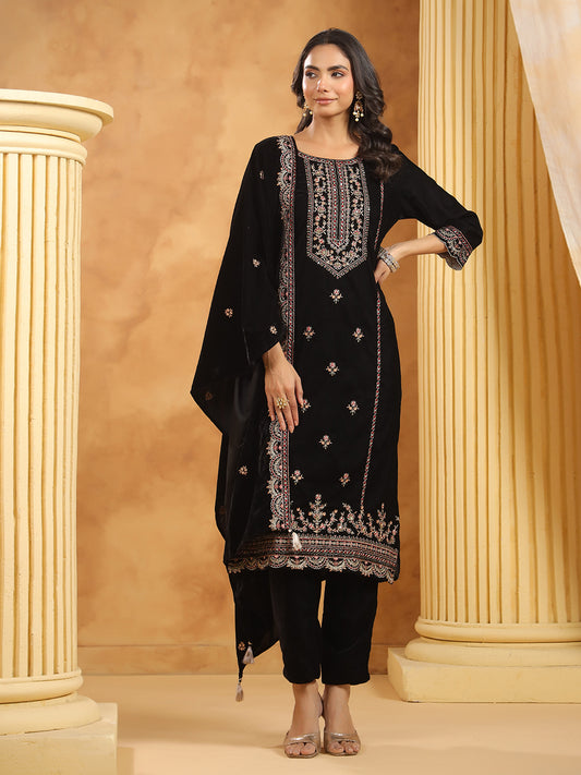 Neck Zari Embroidered Velvet Kurta With Pants & Dupatta