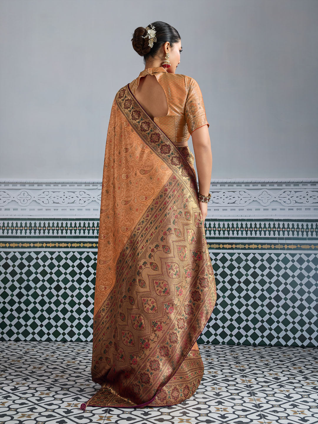 Woven Design Meenakari Kanjivaram Silk Saree
