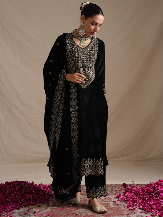 Neck Embroidered Velvet Kurta With Pants & Dupatta