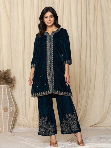 Zari Neck Embroidered Velvet Kurta With Pants