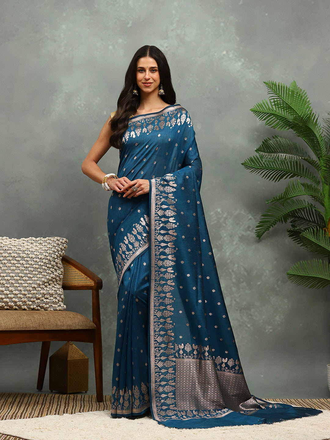 Zari Border Booti Cotton Blend Woven Saree