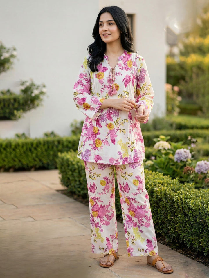 Pink Printed Cotton Blend V Neck Kurta Set