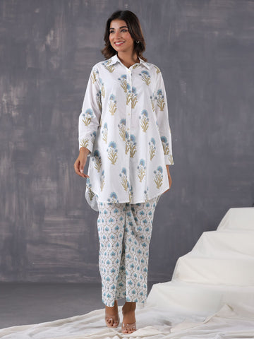 Floral Printed Cotton Blend  Kurta With Pants