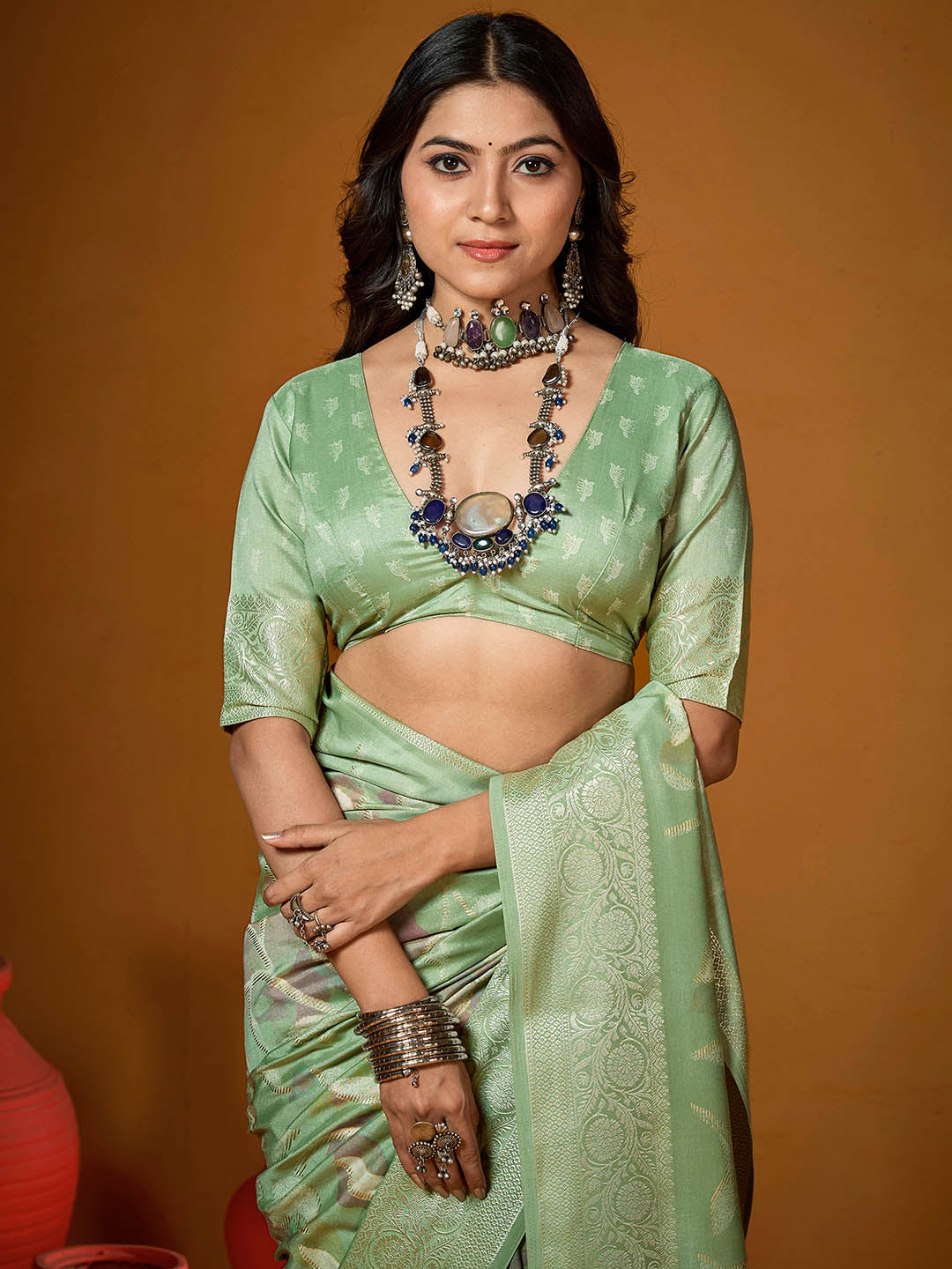 Zari Jaal Woven Art Silk Saree