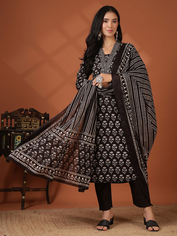 Printed Cotton Blend Kurta With Pant &amp; Dupatta