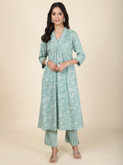 Floral Printed Cotton Kurta With Pants